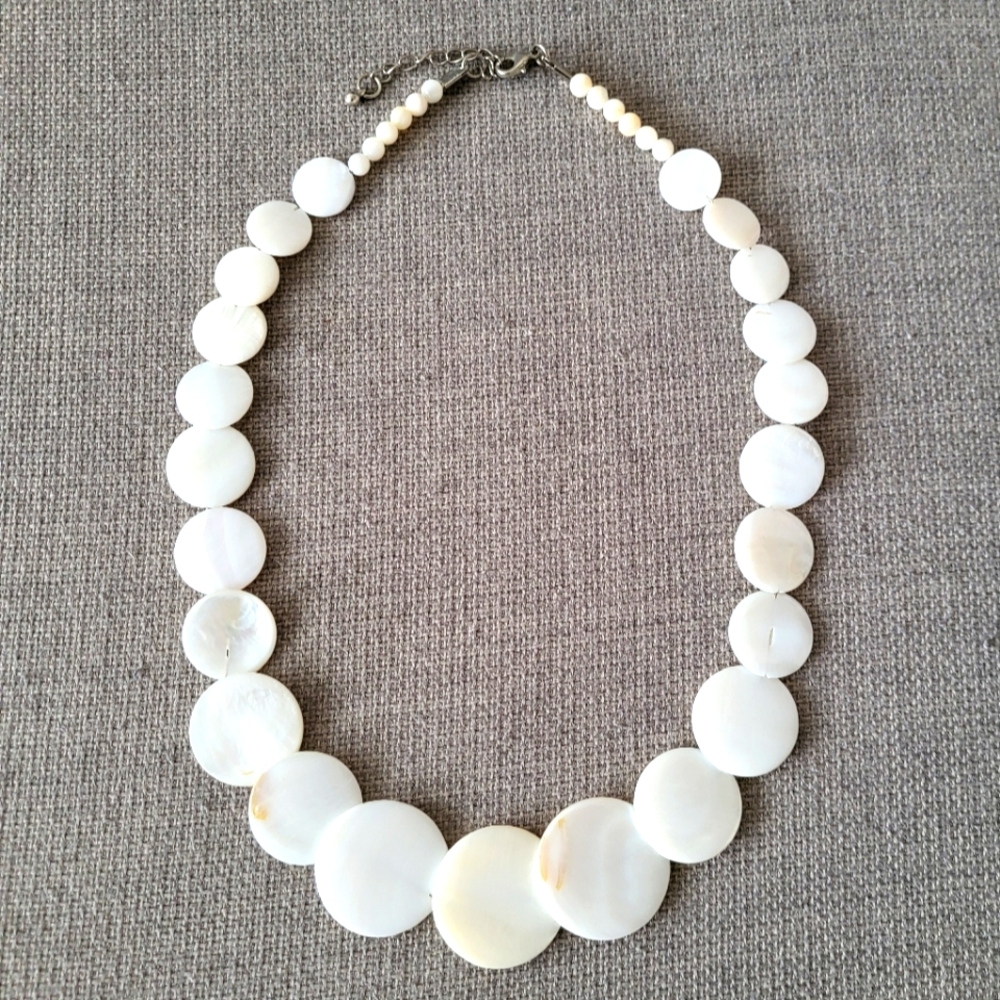 Mother of pearl necklace